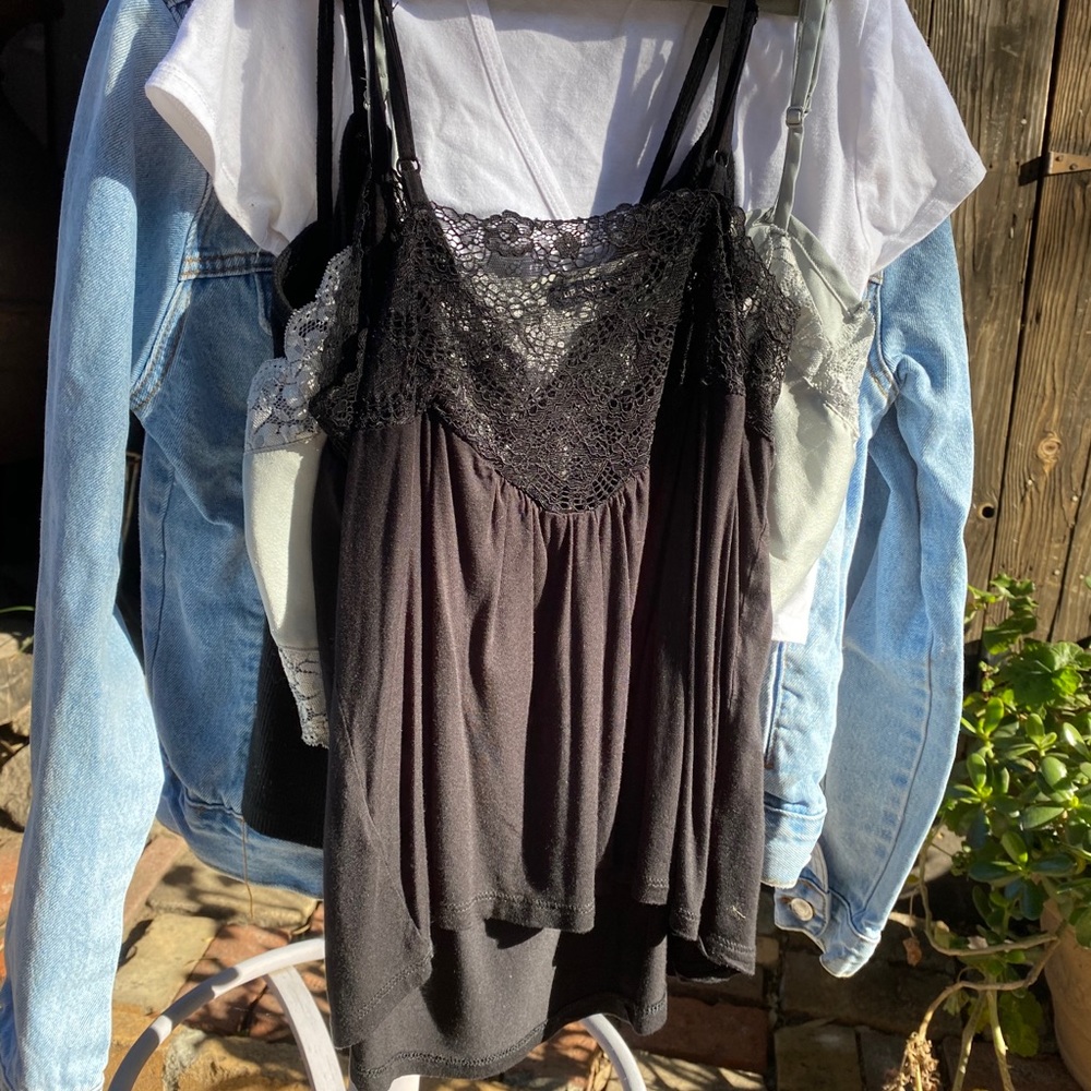 Adorable black lingerie top 🖤